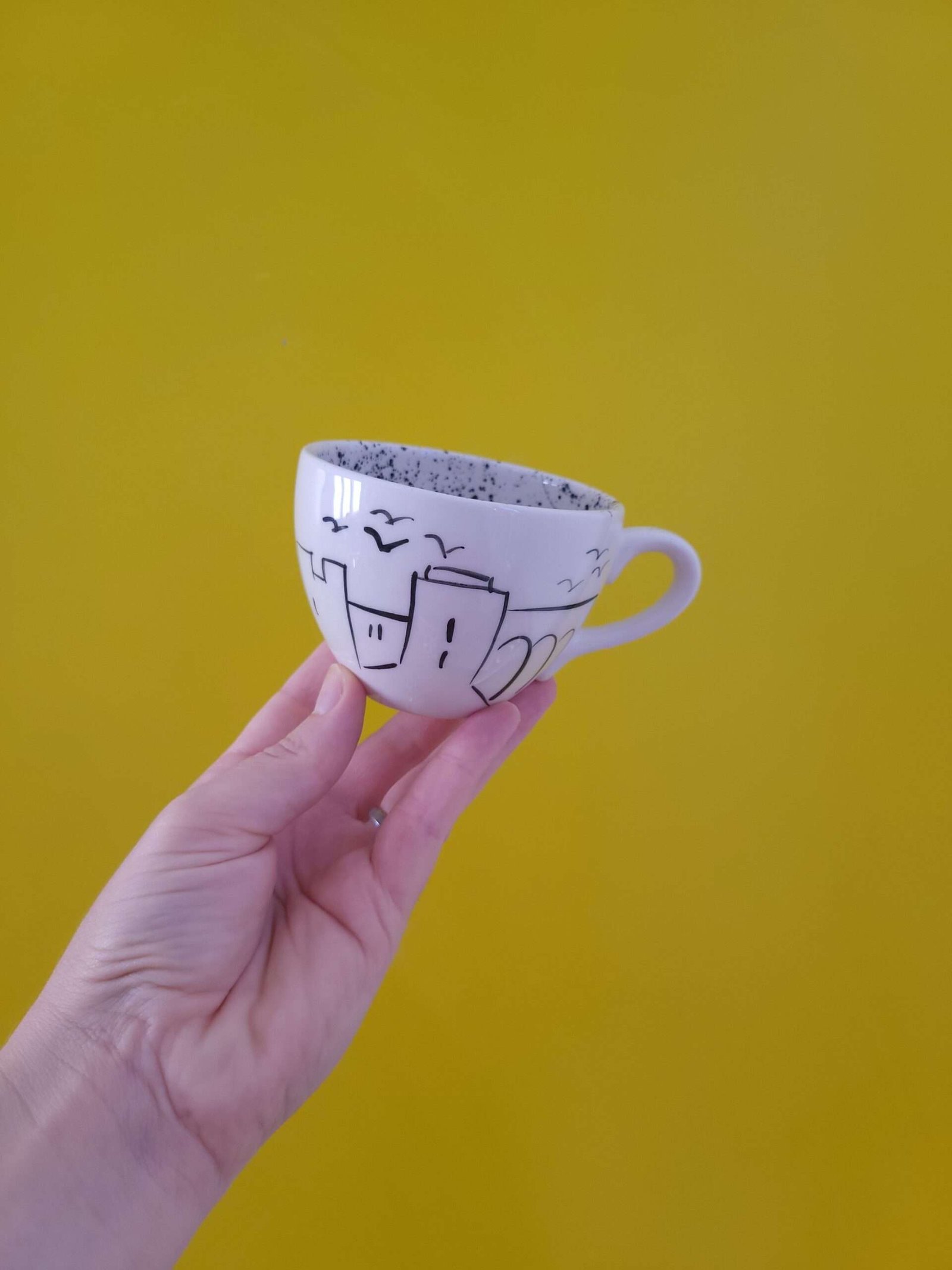 COFFEE/ TEA CUP BLACK "GRAD"